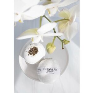 🔥 Set of 4 Natural Bath Bombs